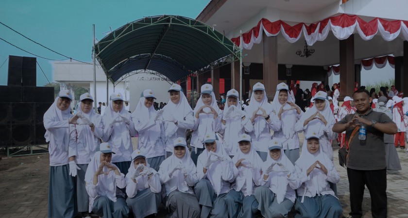MA Al-Urwatul Wutsqo Ikuti Lomba Gerak Jalan HUT RI ke-80 se-Kecamatan Diwek