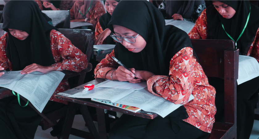 MA AL-URWATUL WUTSQO GELAR UJIAN AKHIR MADRASAH NAHDLATUL ULAMA (UAMNU) TAHUN 2025 DENGAN LANCAR DAN TERTIB