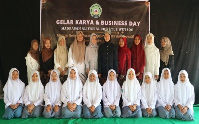 Gelar Karya dan Business Day di MA Al-Urwatul Wutsqo : Menuju Generasi Terampil, Jujur, Kreatif dan Inovatif Dalam Berwirausaha